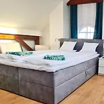 Debowa 3 Apartment