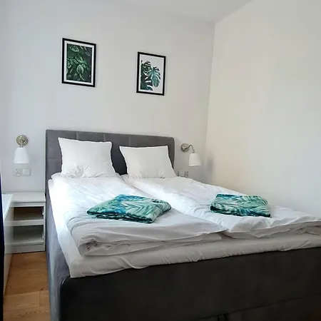 Debowa 3 Apartment
