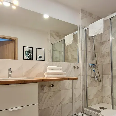 Apartment Debowa 3