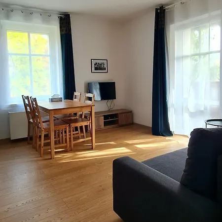 Debowa 3 Apartment