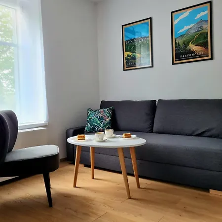 Apartment Debowa 3 *