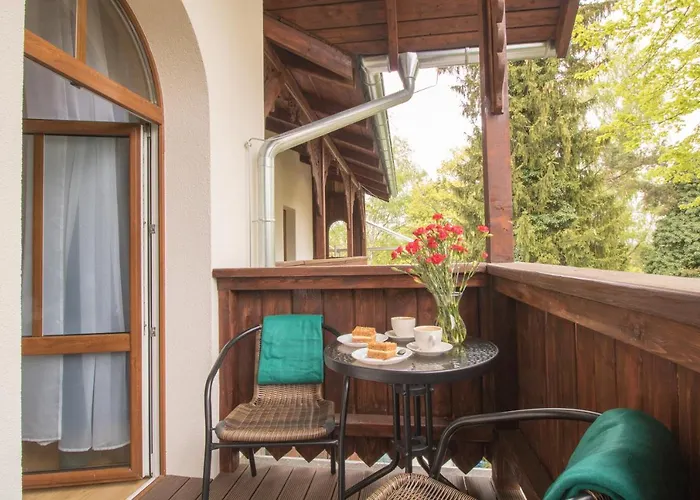 Debowa 3 ポラニツァ・ズドゥルイ