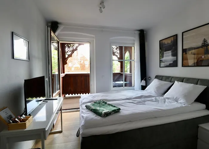 Debowa 3 * ポラニツァ・ズドゥルイ