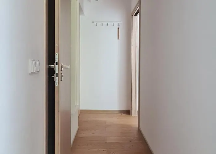 Debowa 3 ポラニツァ・ズドゥルイ